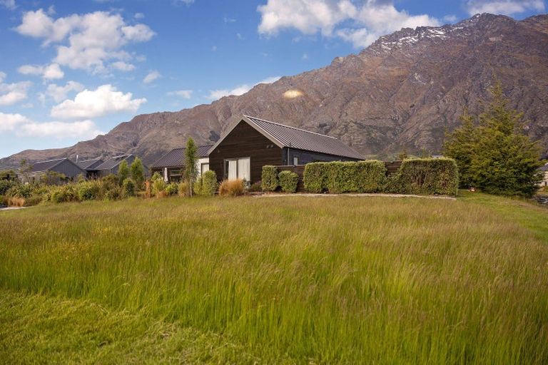 Photo of property in 3 Cunninghams Drive, Jacks Point, Queenstown, 9371