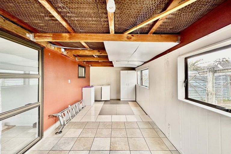 Photo of property in 73 Stonex Road, Papatoetoe, Auckland, 2025