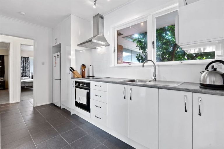 Photo of property in 2/218 Shirley Road, Papatoetoe, Auckland, 2025