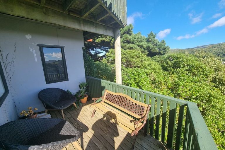 Photo of property in 20 Bay Lair Grove, Island Bay, Wellington, 6023