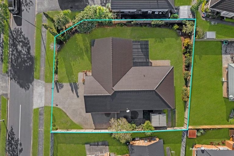 Photo of property in 3 Russett Grove, Henderson, Auckland, 0612