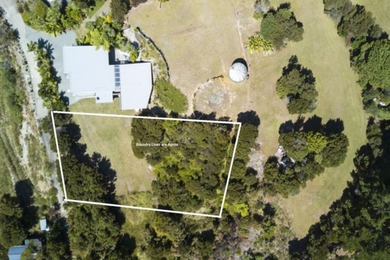 Photo of property in 28 Coachmans Way, Cable Bay, 0420