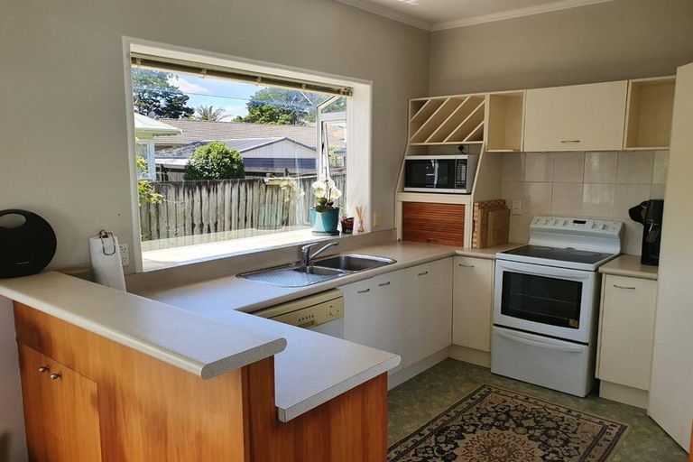 Photo of property in 5 Clark Road, Karaka, Papakura, 2580