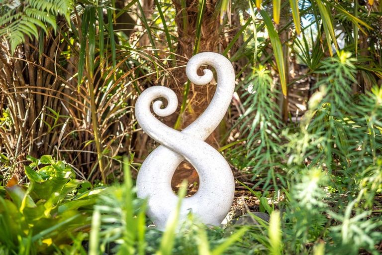 Photo of property in 31 Pomare Road, Russell, 0202