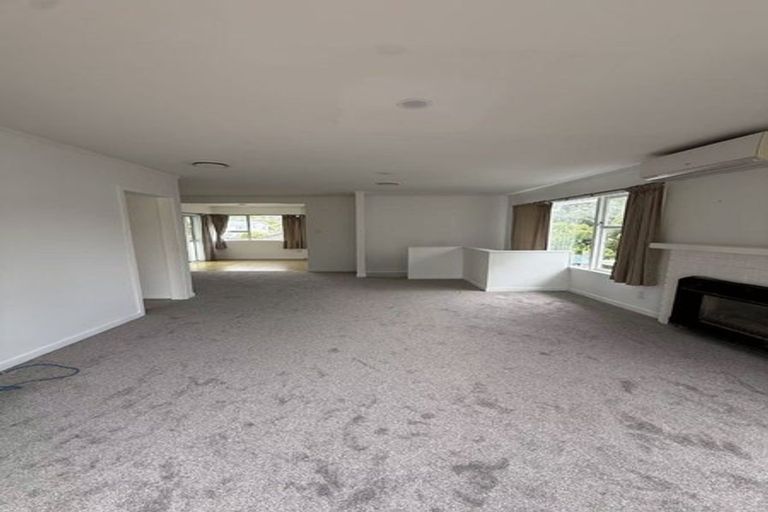 Photo of property in 74 Marlborough Avenue, Glenfield, Auckland, 0629