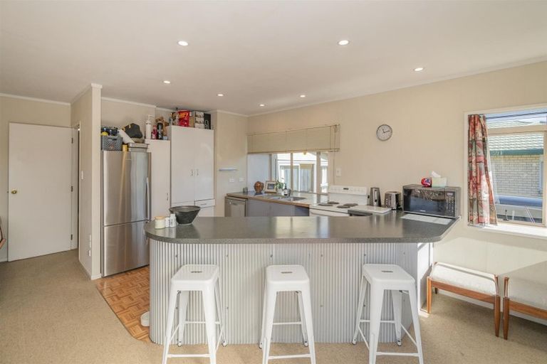 Photo of property in 16 Lee Street, Whitianga, 3510