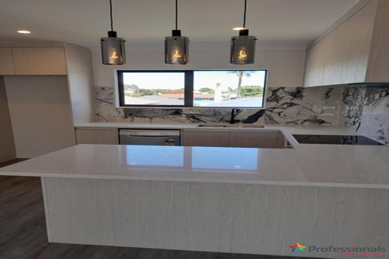 Photo of property in 10d White Road, Manurewa, Auckland, 2102