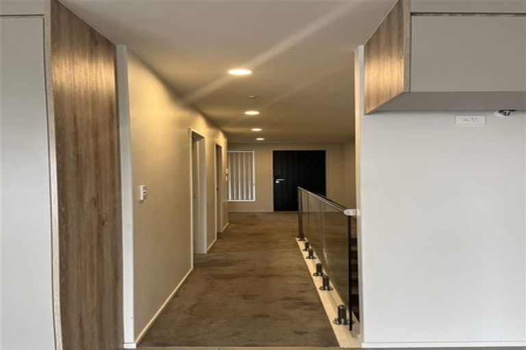 Photo of property in 8 Puhakehake Place, Flat Bush, Auckland, 2019
