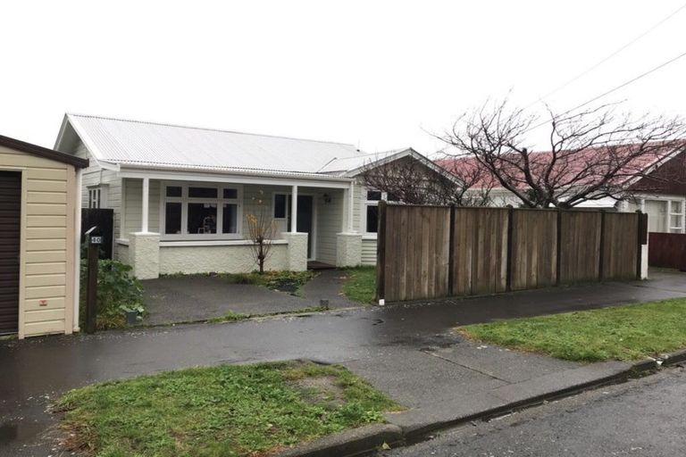 Photo of property in 40 Palm Avenue, Lyall Bay, Wellington, 6022