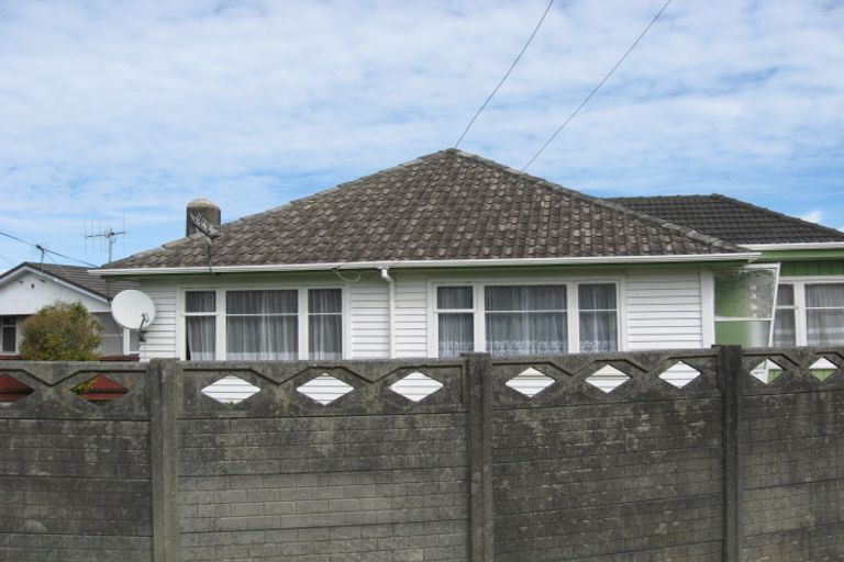 Photo of property in 1 Dunn Street, Wainuiomata, Lower Hutt, 5014