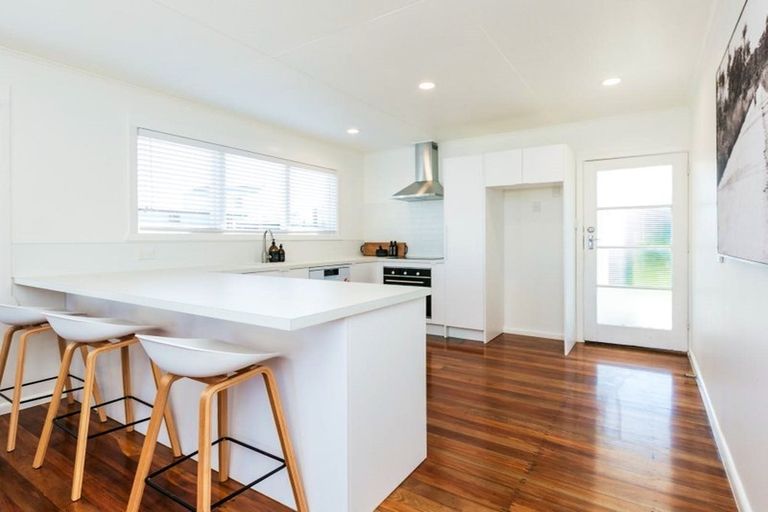 Photo of property in 9 Gardiner Place, Havelock North, 4130