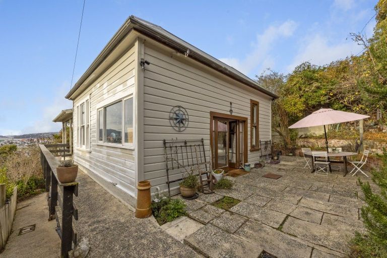 Photo of property in 53 Easther Crescent, Kew, Dunedin, 9012