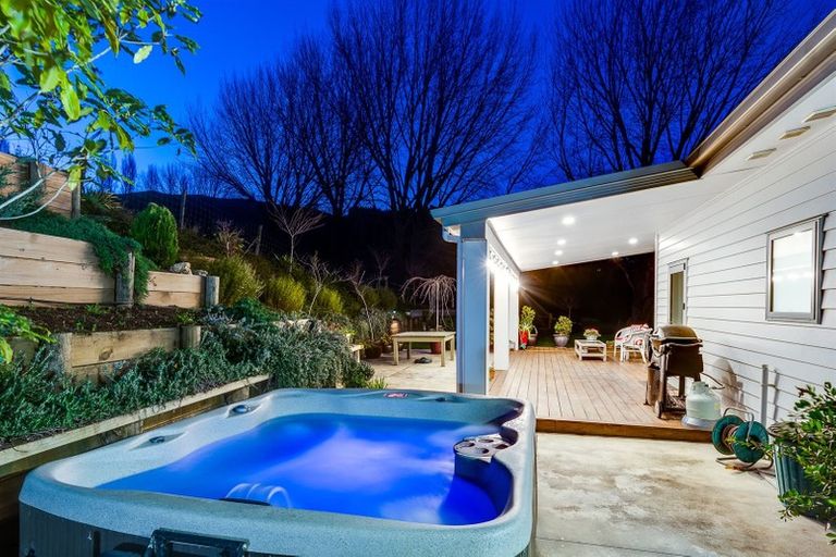 Photo of property in 96 Avery Road, Eskdale, Napier, 4182