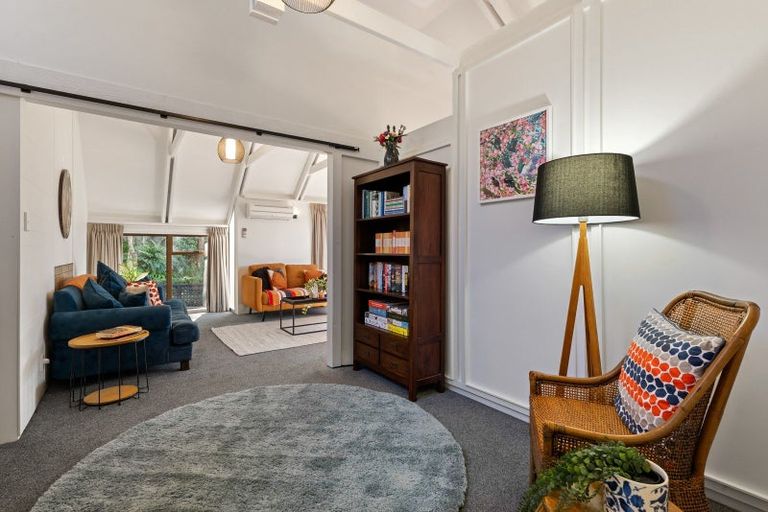 Photo of property in 5 Cassis Place, Crofton Downs, Wellington, 6035