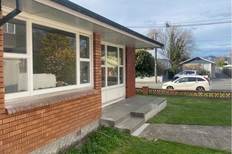 Photo of property in 1/12 Abberley Crescent, St Albans, Christchurch, 8014