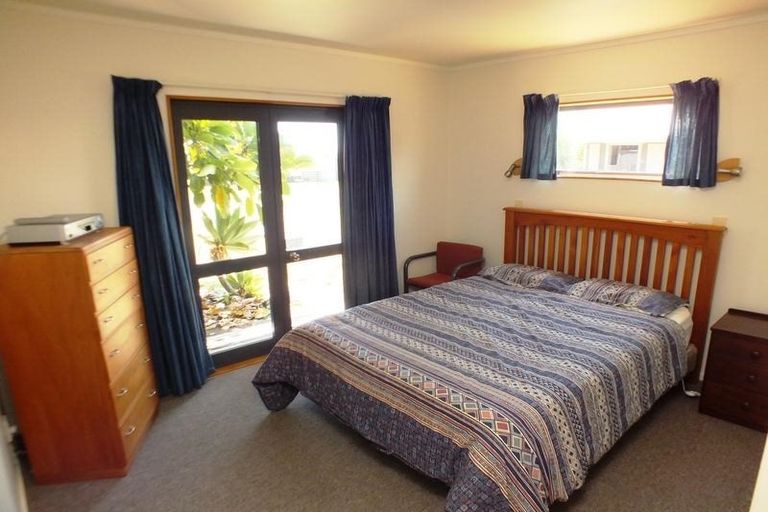 Photo of property in 137 Kowhai Avenue, Matarangi, Whitianga, 3592