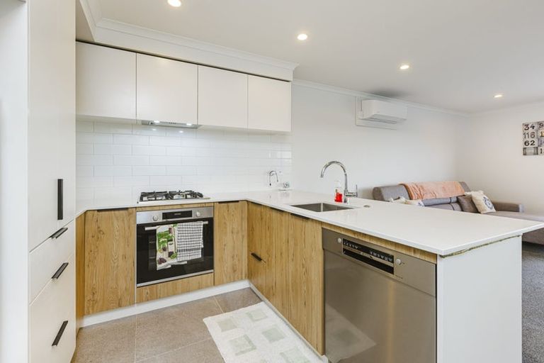Photo of property in 304/26 Shortfin Place, Flat Bush, Auckland, 2019