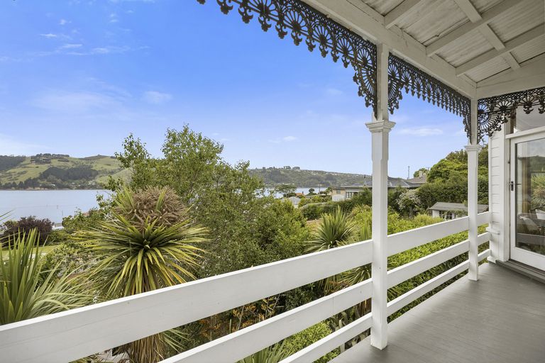 Photo of property in 1 Seddon Street, Ravensbourne, Dunedin, 9022