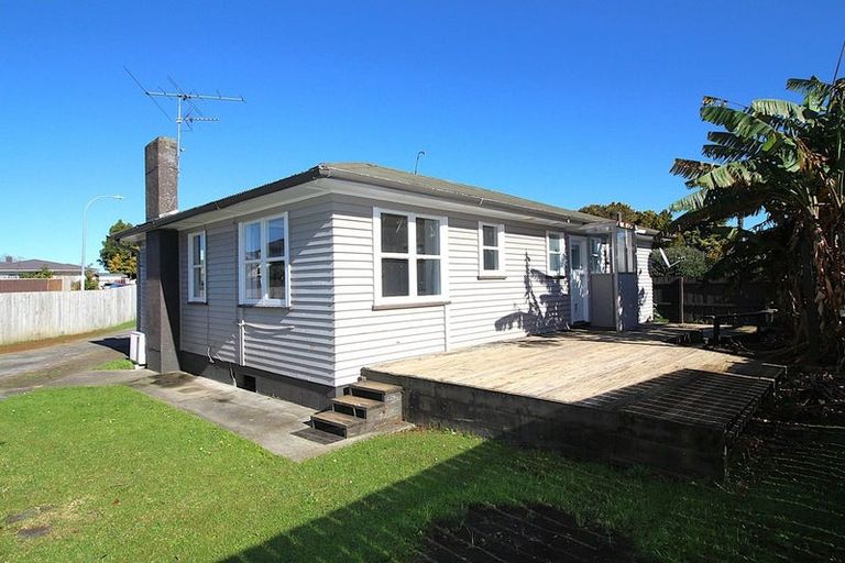 Photo of property in 26 Adams Road, Manurewa, Auckland, 2102