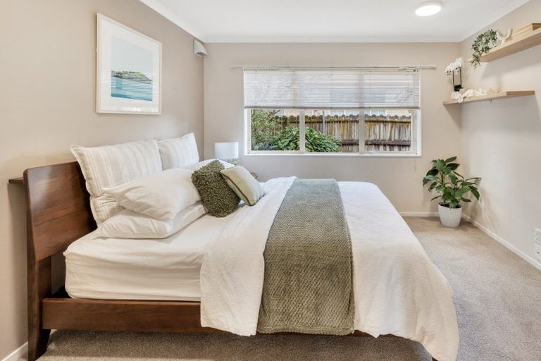 Photo of property in 11 Corta Bella Place, Golflands, Auckland, 2013