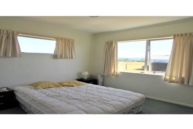 Photo of property in 76 Settlement Road, Morison Bush, Greytown, 5794