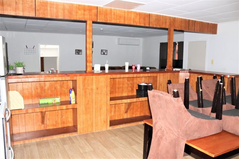 Photo of property in 105 Tidal Road, Mangere, Auckland, 2022