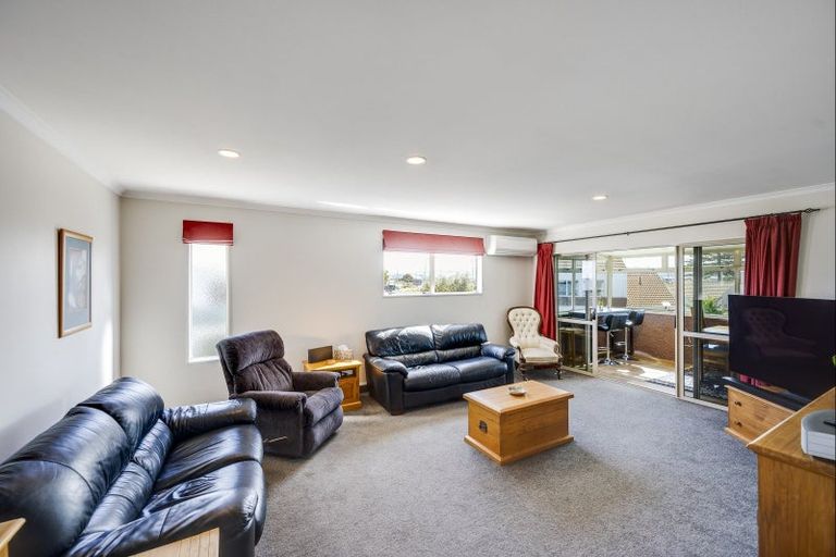 Photo of property in 14/182 Charles Street, Westshore, Napier, 4110