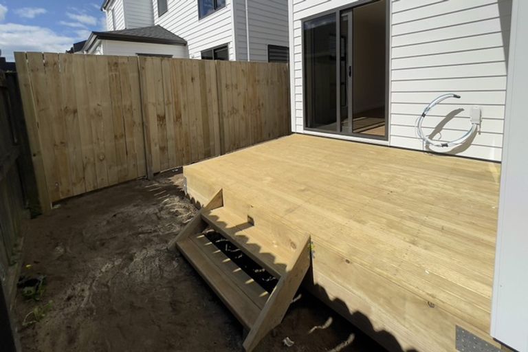 Photo of property in 127b Russell Road, Manurewa, Auckland, 2102