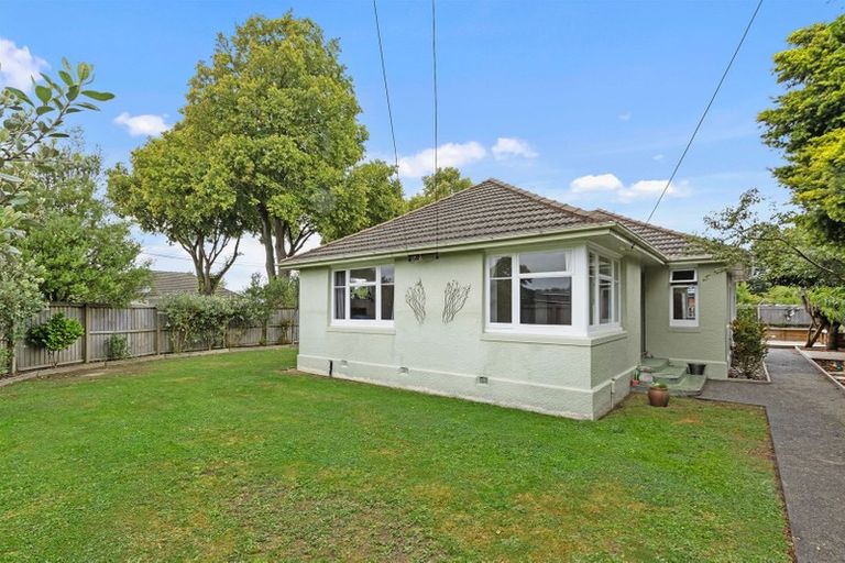 Photo of property in 145 Langdons Road, Northcote, Christchurch, 8052