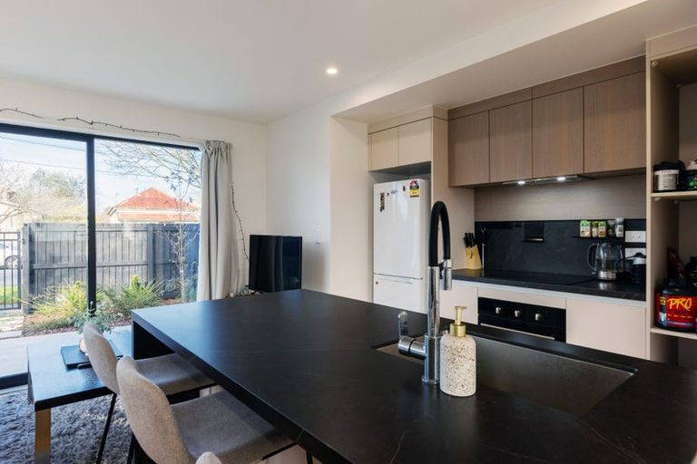 Photo of property in 1/32 Cross Street, Phillipstown, Christchurch, 8011