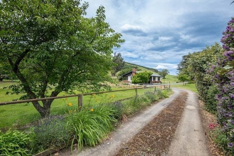 Photo of property in 806 Outram-mosgiel Road, Riverside, Outram, 9073
