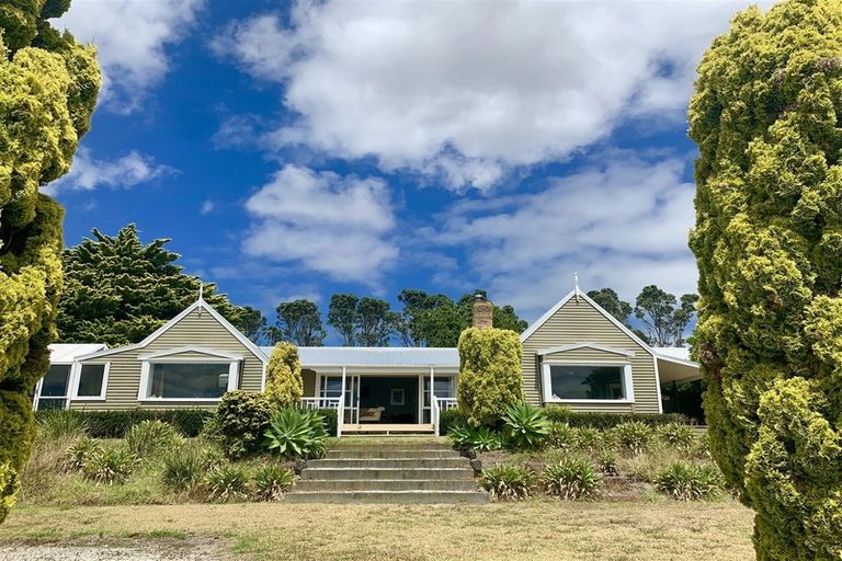 Photo of property in 225 Turkey Flat Road, Te Kopuru, 0391