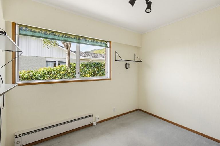 Photo of property in 107 Winara Avenue, Waikanae, 5036