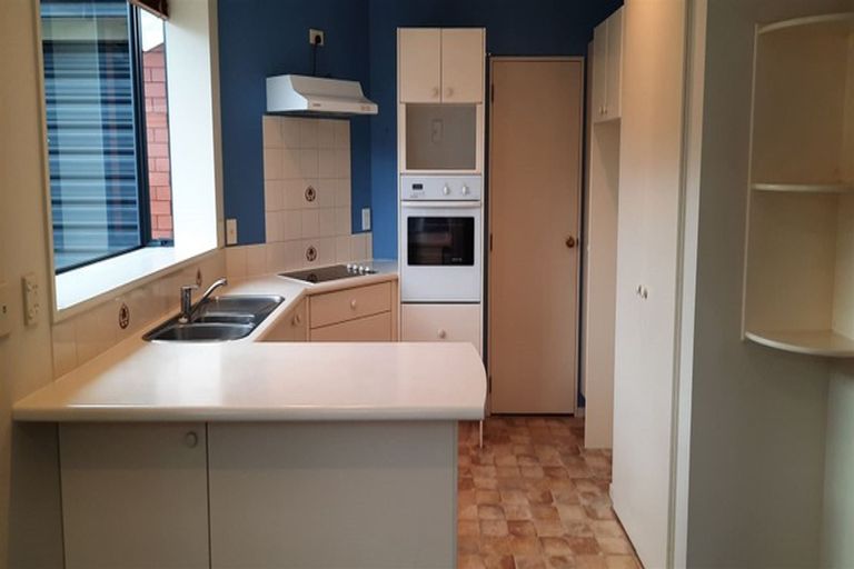 Photo of property in 2/137 Harewood Road, Papanui, Christchurch, 8053