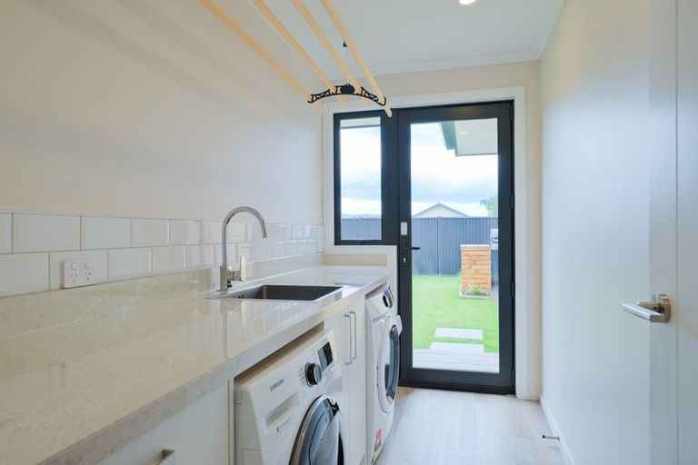 Photo of property in 69 Owhiro Avenue, Mosgiel, 9024