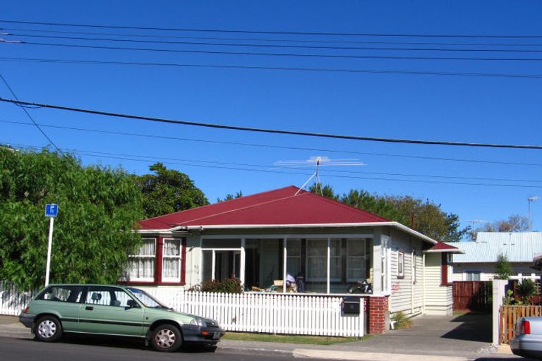 Photo of property in 50 Camperdown Road, Miramar, Wellington, 6022