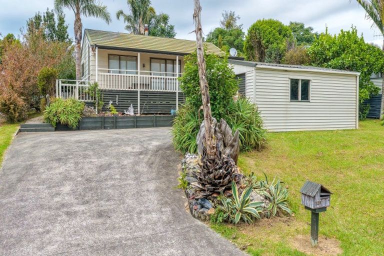 Photo of property in 129 Durrant Drive, Whangamata, 3620