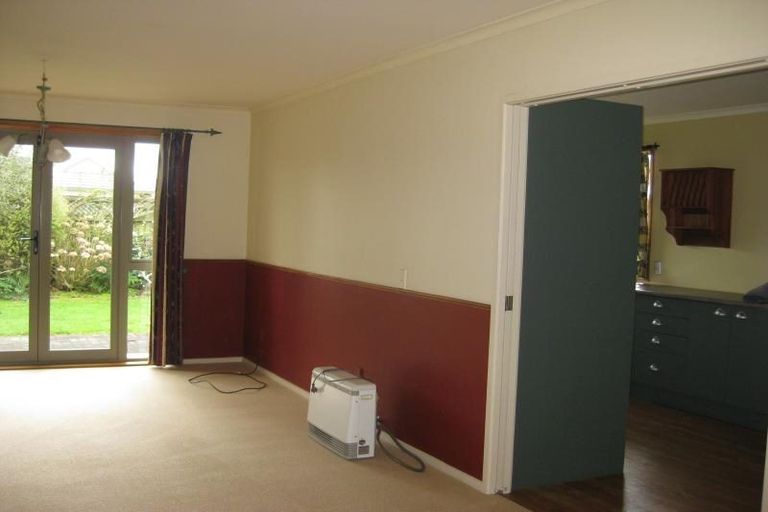 Photo of property in 1 Chatswood Place, Rototuna, Hamilton, 3210