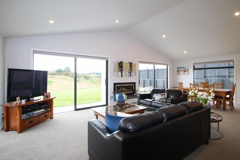 Photo of property in 23 Avoca Drive, Waiareka Junction, Oamaru, 9401