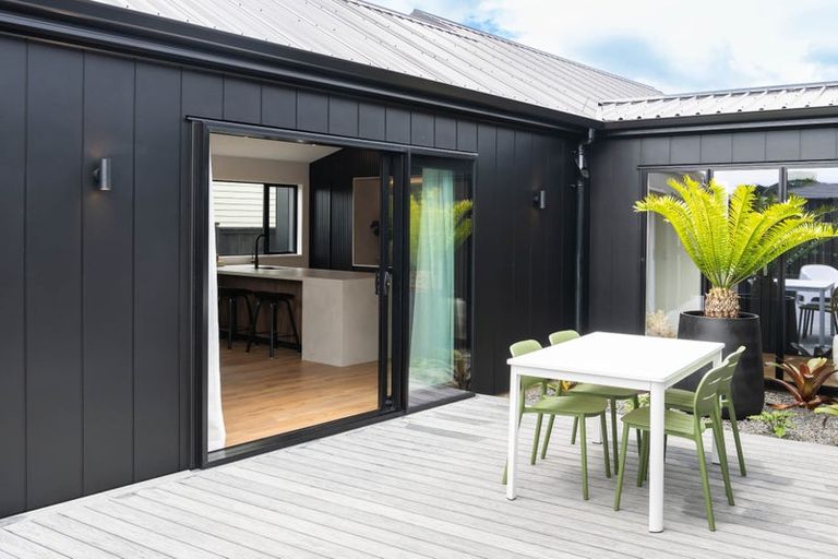 Photo of property in 32 Te Rata Boulevard, Karaka, 2124