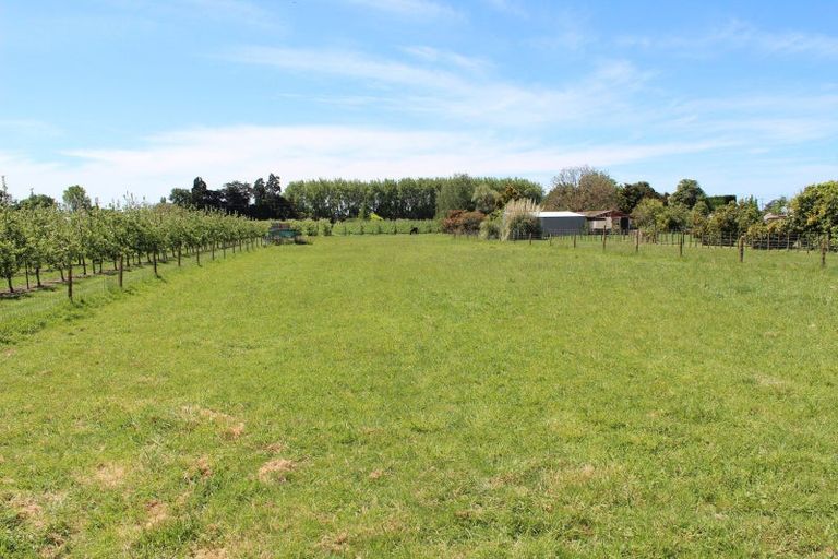 Photo of property in 72 Main Rd Clive, Clive, 4102