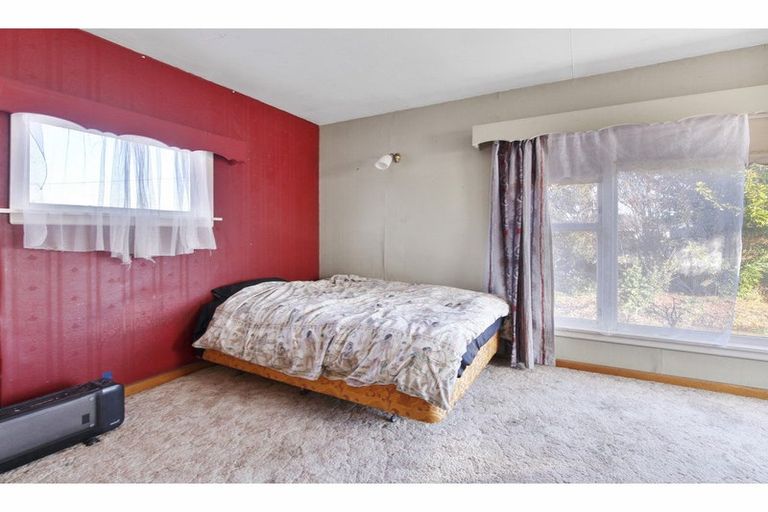 Photo of property in 262 Burwood Road, Burwood, Christchurch, 8083