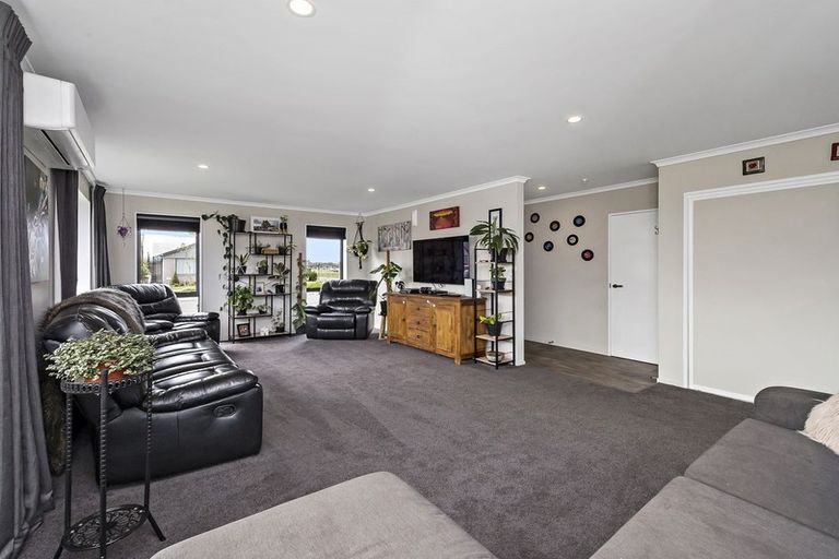 Photo of property in 74 Stationmasters Way, Prebbleton, 7604