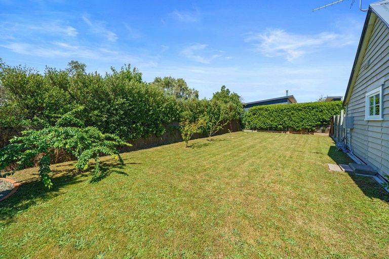 Photo of property in 99 Jellicoe Street, Martinborough, 5711
