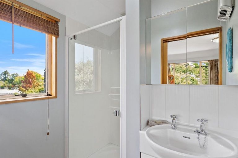 Photo of property in 25 Crichton Terrace, Cashmere, Christchurch, 8022