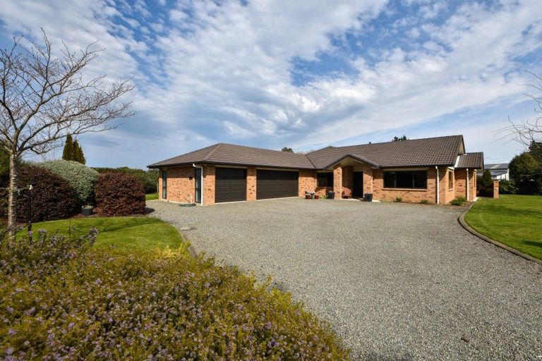 Photo of property in 5 The Glade, Carterton, 5713