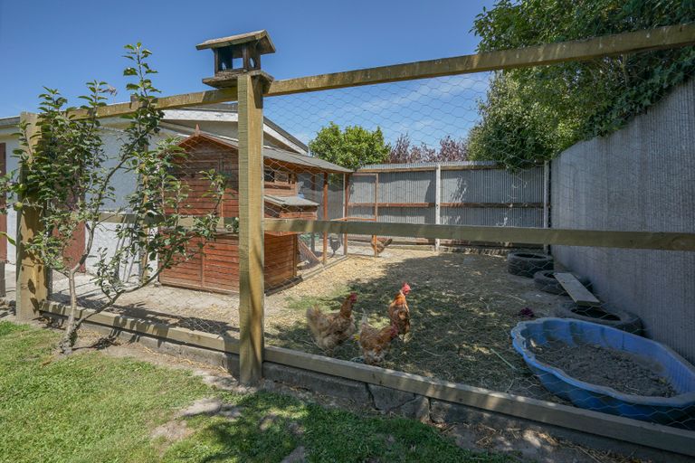 Photo of property in 2 Manchester Place, Rangiora, 7400