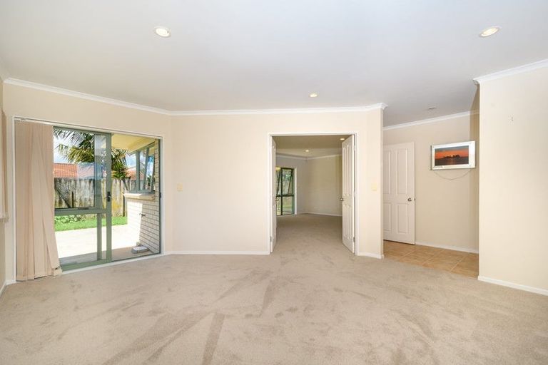 Photo of property in 6 Northridge Terrace, Massey, Auckland, 0614