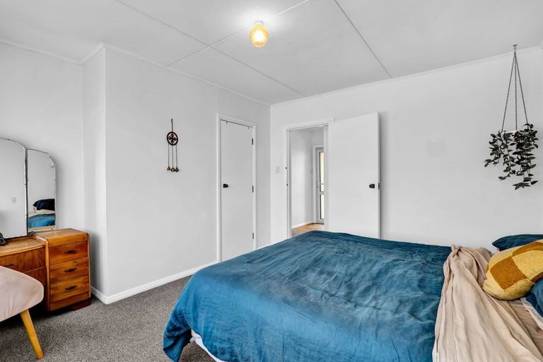 Photo of property in 55 Woodleigh Street, Frankleigh Park, New Plymouth, 4310