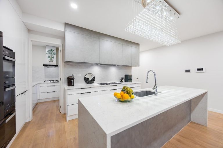 Photo of property in 41 Windlass Street, Long Bay, Auckland, 0630